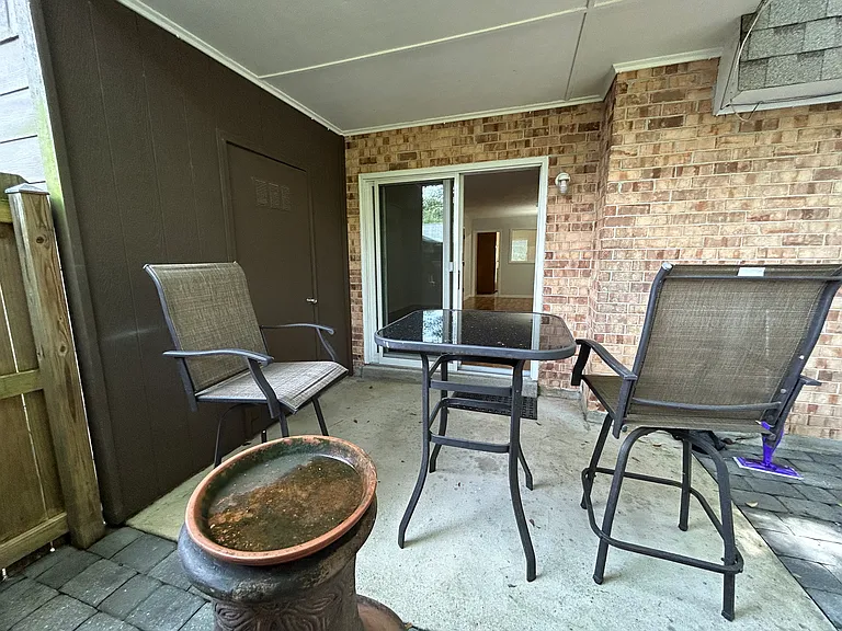 8101 Tippin Ave #J — Photo 15