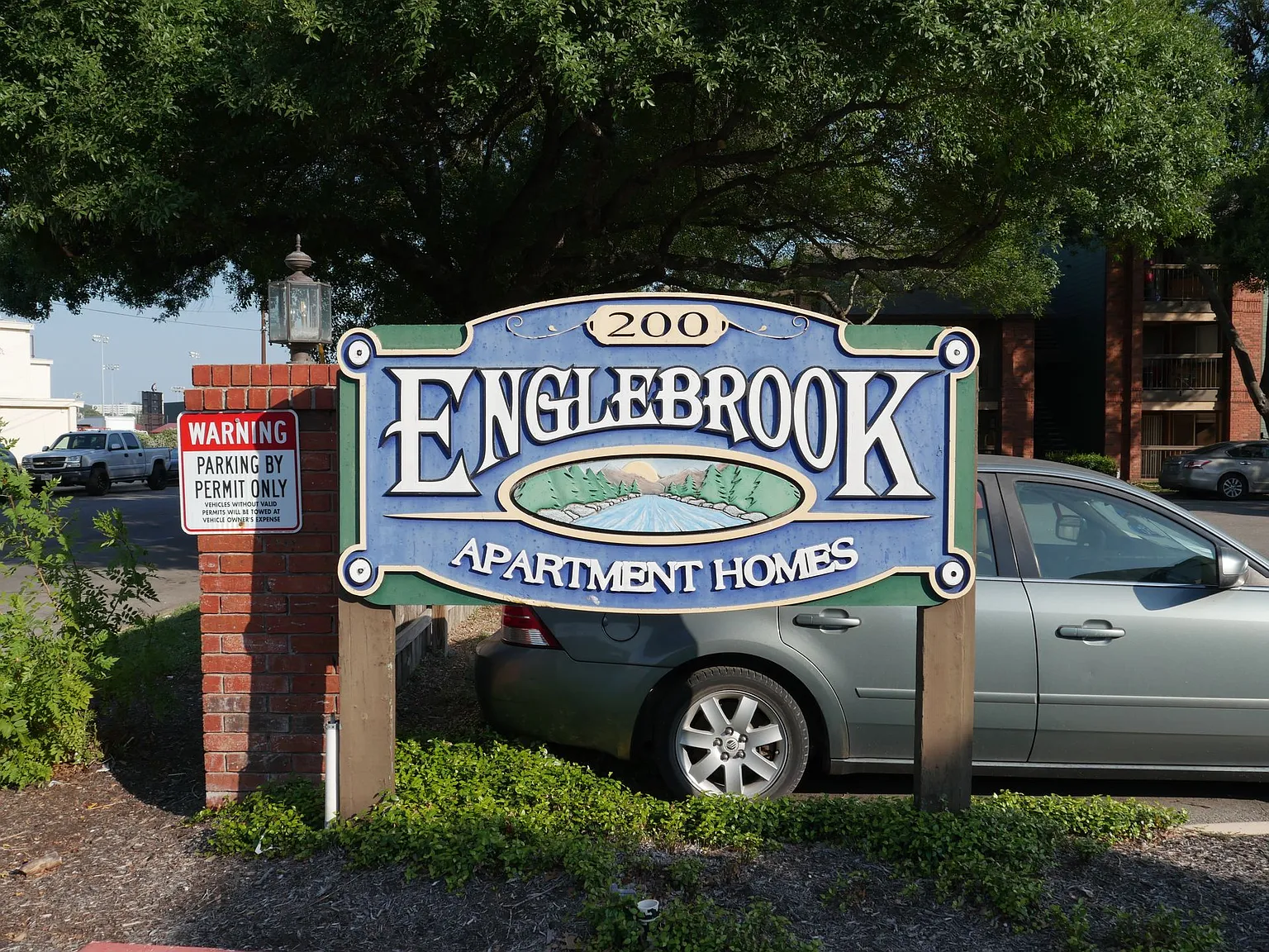 Englebrook Apartments — Photo 2