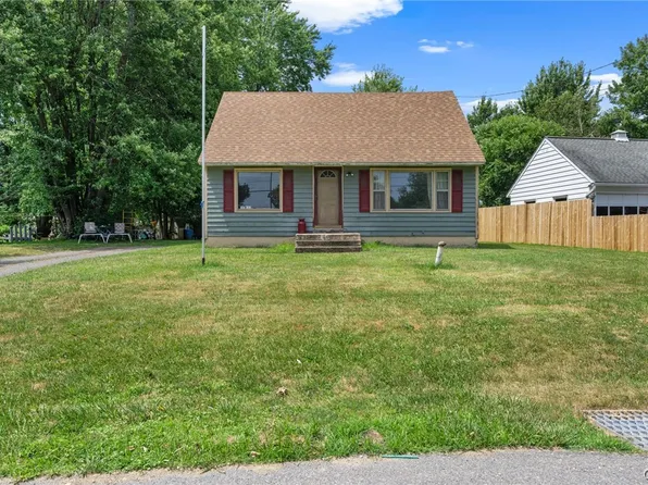 107 Kies Dr, Liverpool, NY 13090