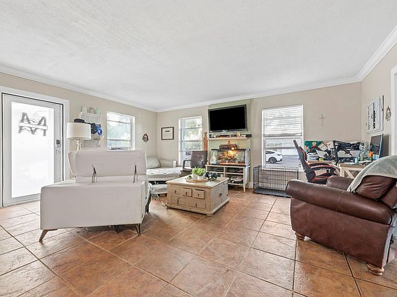 2nd image of 3141 N 73rd Avenue