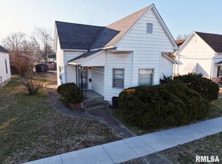 313 N 18th St, Herrin, IL 62948