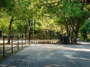 235 Burks Rd, Whitewright, TX 75491