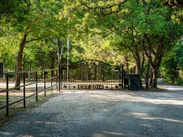 235 Burks Rd, Whitewright, TX 75491