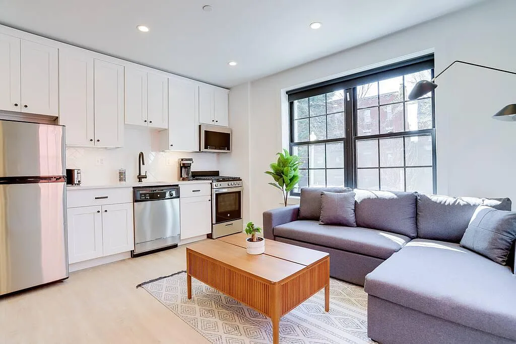 1 bed, 650 sqft, $3,750 — Photo 1