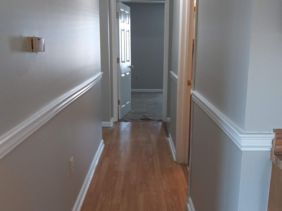 1st image of 108 Lauren Dr