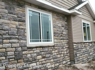 9401 Friedman St, Lincoln, NE 68516