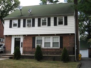 257 Winthrop Rd, Teaneck, NJ 07666