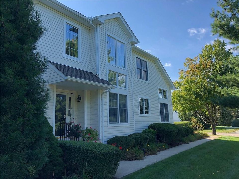 1st image of 115 Sanctuary Dr