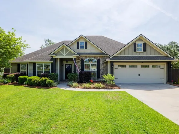 765 Carriage Xing, Hahira, GA 31632