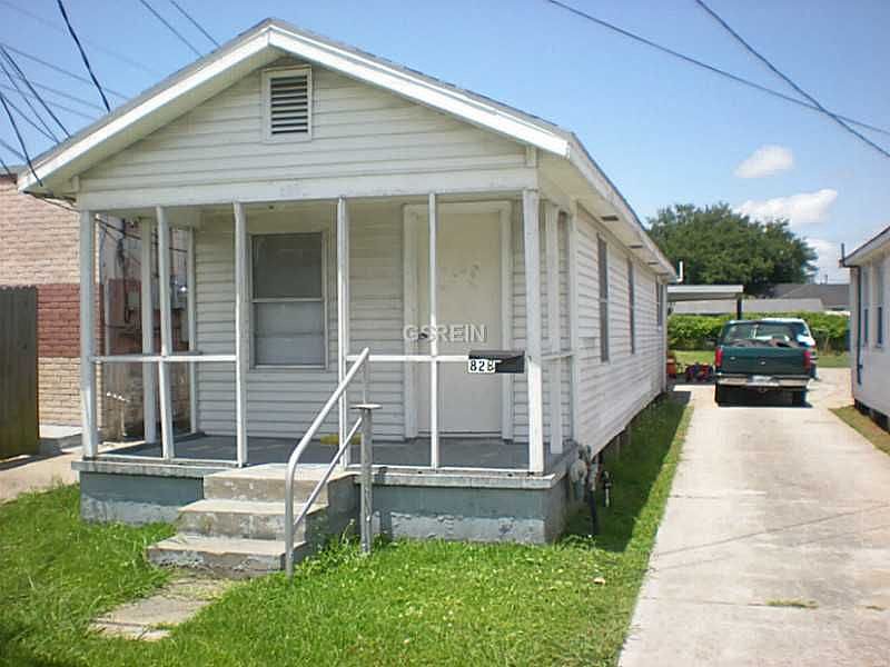 1st image of 828 Urbandale St