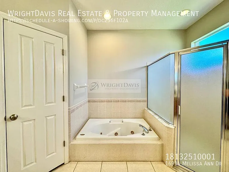 16934 Melissa Ann Dr — Photo 24