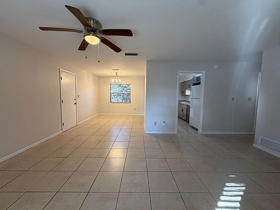 4th image of 3146 NW 46th Ave
