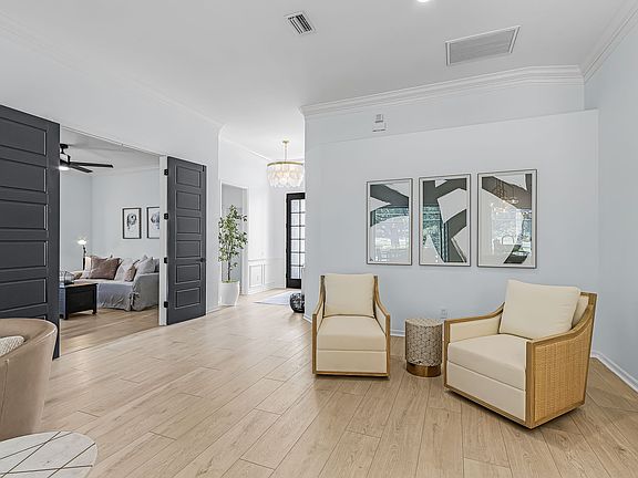 5th image of 10001 Isola Way