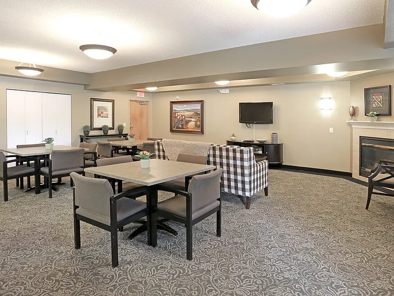 Blackberry Pointe Apartments — Photo 9