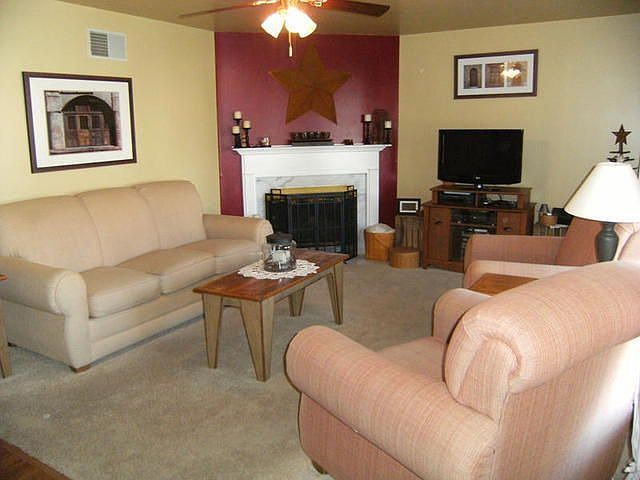 2nd image of 3520 Athena Ave