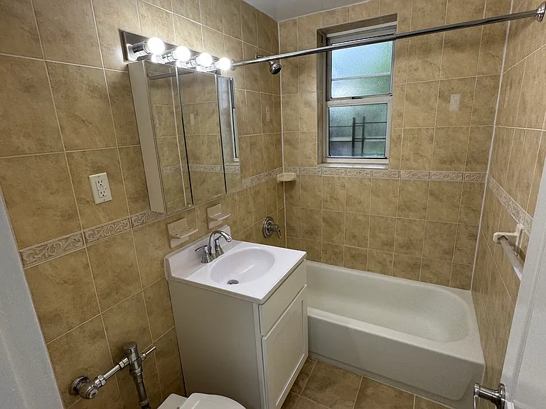 1487 Shore Pkwy #5B — Photo 7