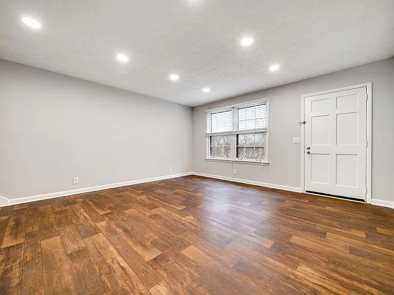 509 Alexander Dr — Photo 17