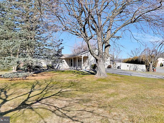 5th image of 13407 Linda Ln