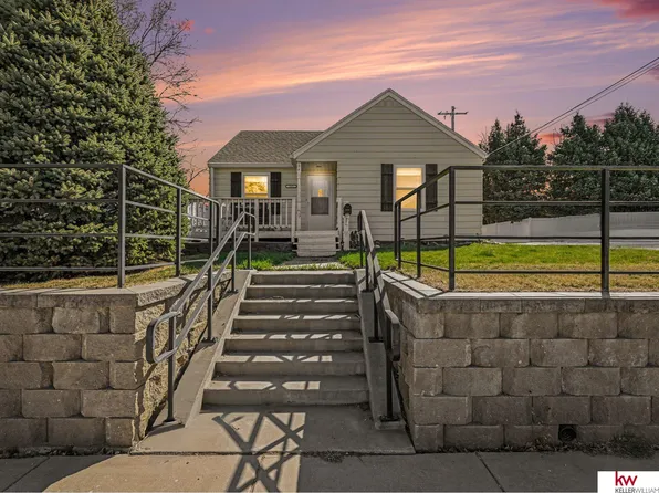 505 N 14th St, Ashland, NE 68003