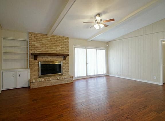 3rd image of 2320 Greenhill Dr