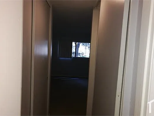 2421 W Acacia Ave — Photo 8