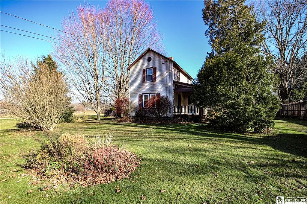 108 Falconer St photo 1