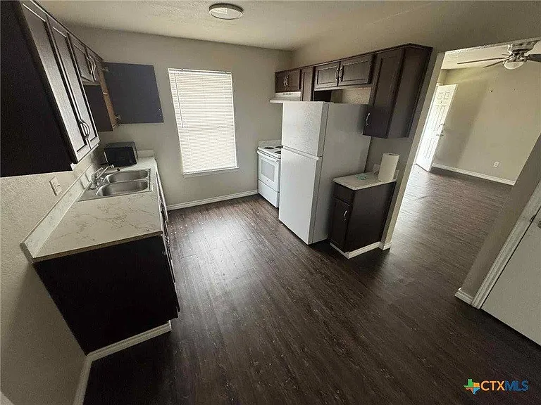 205 Erby Ave #A — Photo 4