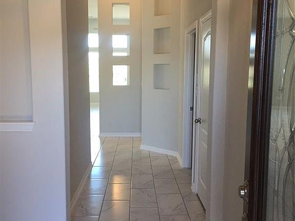 3rd image of 753 Vista Garden Dr