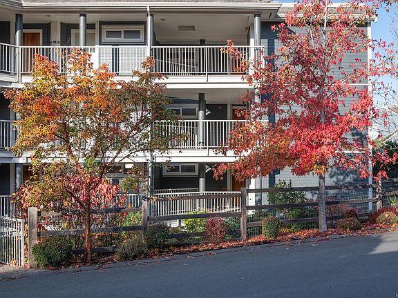 3rd image of 1600 Stroulger Rd #214