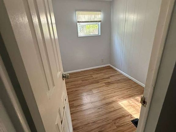 4th image of 7661 Bentwillow Dr