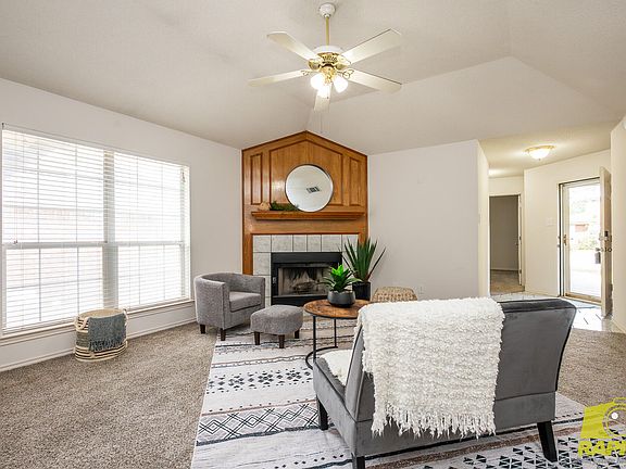 4th image of 4510 Juniper Ln
