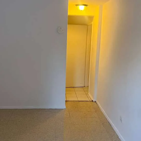 2204 Collier Ave #2H — Photo 4