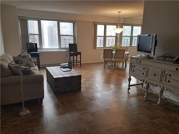 3rd image of 400 E 54th St APT 25B