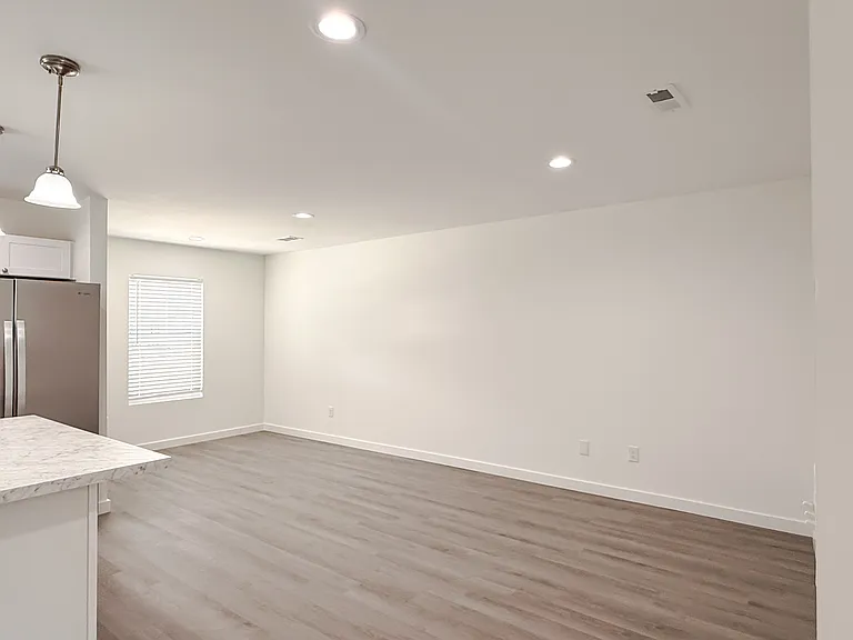 614 Buncombe St — Photo 9