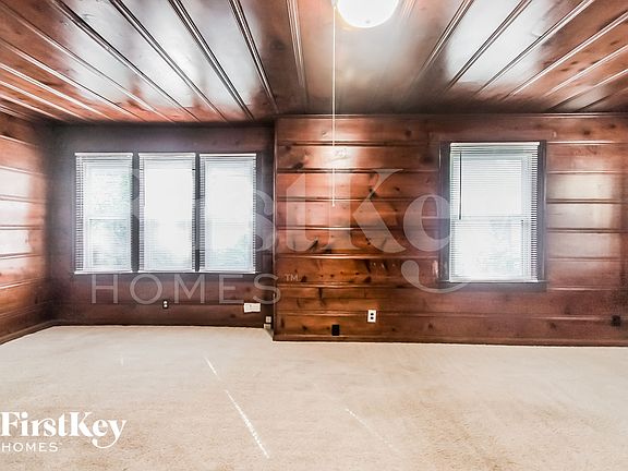 4th image of 4719 Wellington Ave