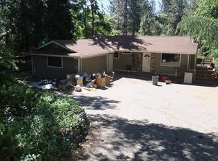 12243 Loma Rica Dr, Grass Valley, CA 95945