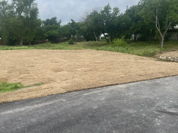 1006 S Riggins St, Anna, TX 75409