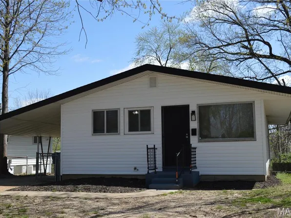 10428 Durness Dr, Saint Louis, MO 63137