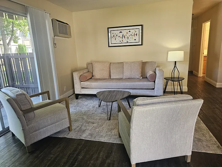 Almaden Terrace — Photo 21