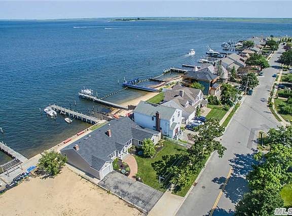 4th image of 296 E Shore Dr