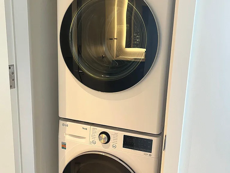 Washer Dryer in unit