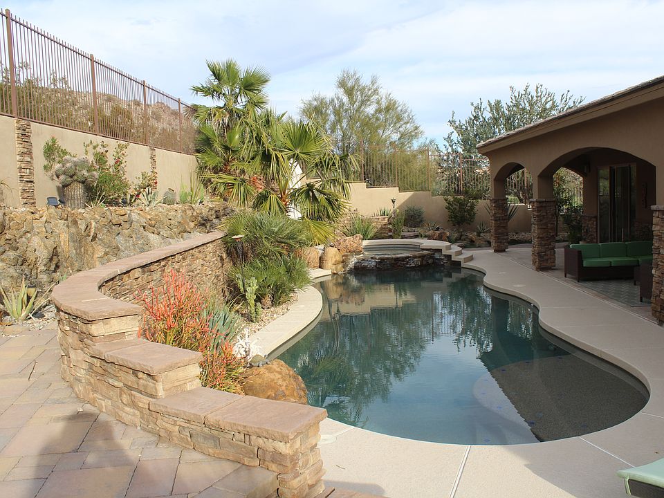 2nd image of 10740 S Santa Margarita Dr