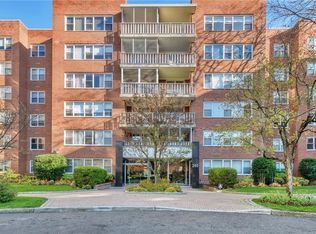 240 Garth Rd APT 7E2, Scarsdale, NY 10583