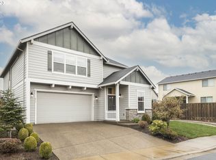 811 Julie Ln, Molalla, OR 97038