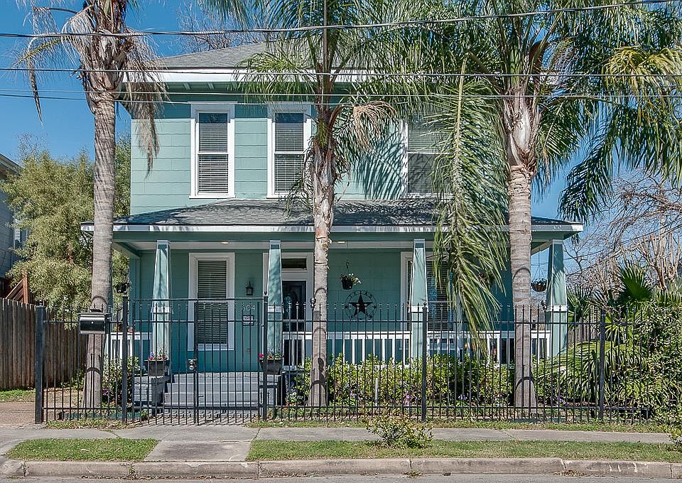 2nd image of 604 Hyde Park Blvd