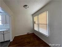 4th image of 8074 Plainview Ave