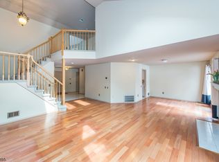 92 Jesse Ct, Montville, NJ 07045