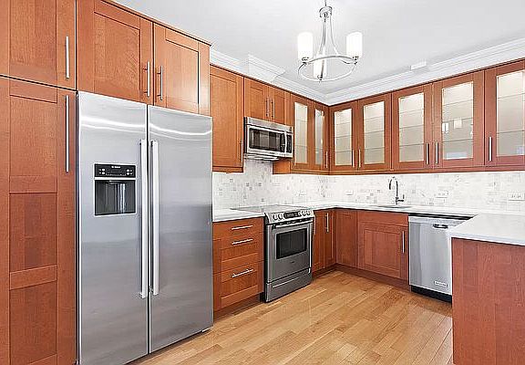 2nd image of 975 2nd Ave #1