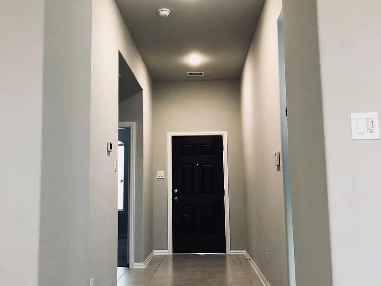 8411 Remington Bluff Ln — Photo 12
