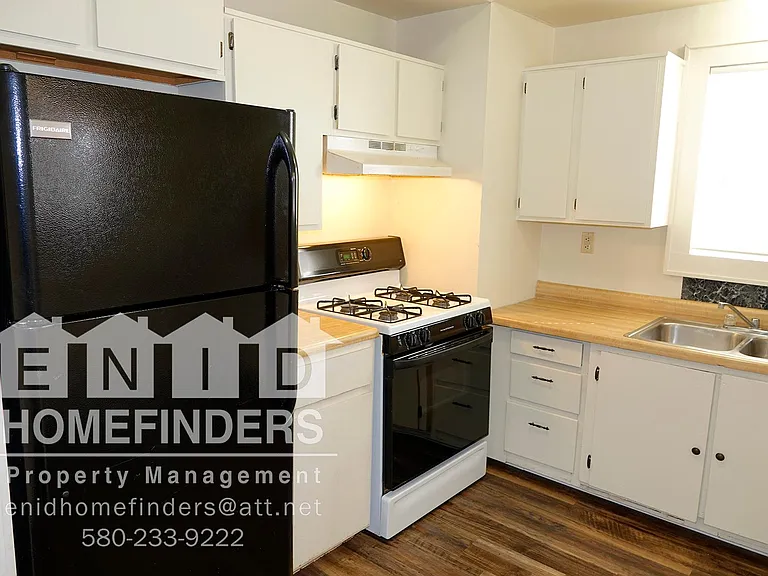 1304 E Park Ave — Photo 5